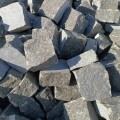 Trinkelės granito juodos skeltos ~10x10x5 cm, 1000 kg 
